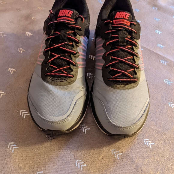 Nike Dual Fusion X Black Running Shoes Sneakers - Picture 4 of 4